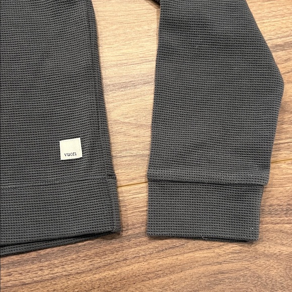 Vuori Bayview Thermal Pullover Sweater in Shale Gray Size Small - Picture 7 of 11